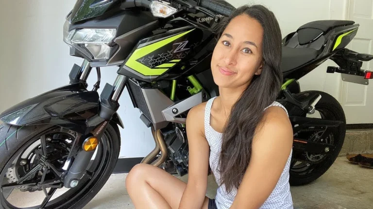 Kawasaki Z400 Bike