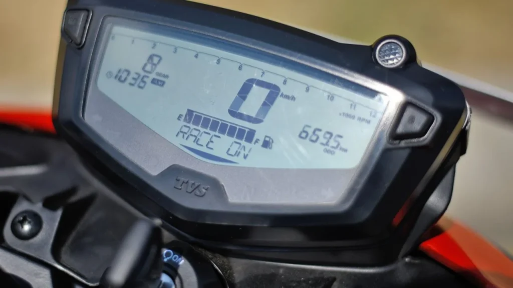 TVS Apache RTR 160 4V 2024