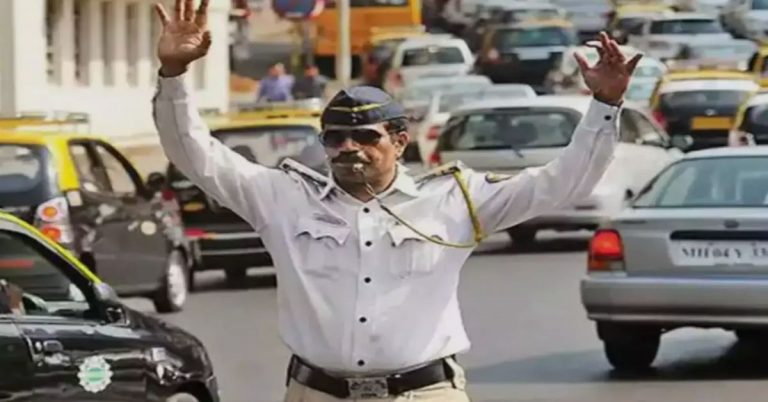 Mumbai Traffic एक यात्री के लिए मार्गदर्शिका: A Traveler's Guide to the City’s Traffic