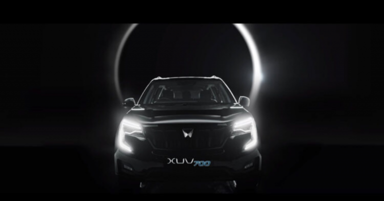 XUV700
